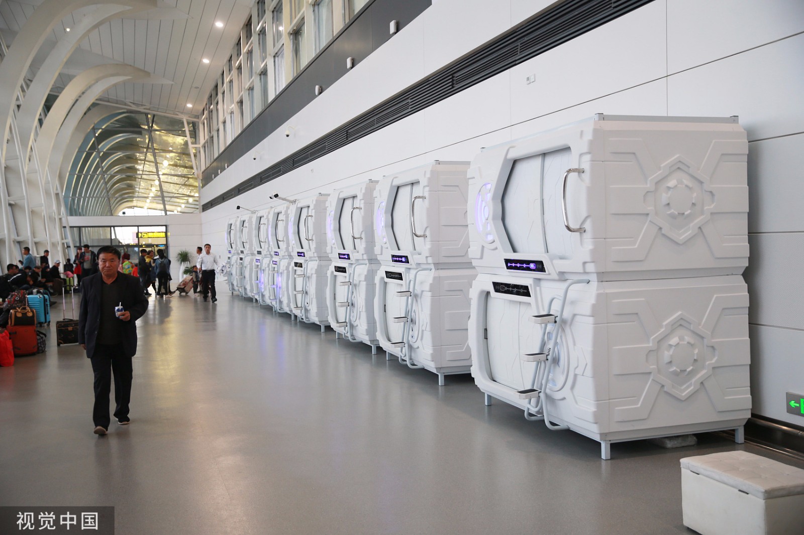 银川机场推出"胶囊"酒店,你想体验吗