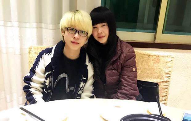 嗨氏停播近一个月后首度发声:很想你们!没有一个圈内人挺他!