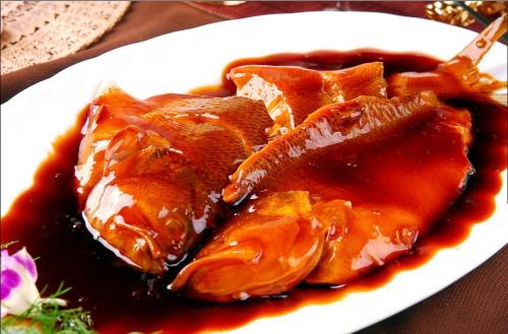 城市身边事#【杭州市美食】西湖醋鱼是杭州名菜中的看家菜,属浙菜系.