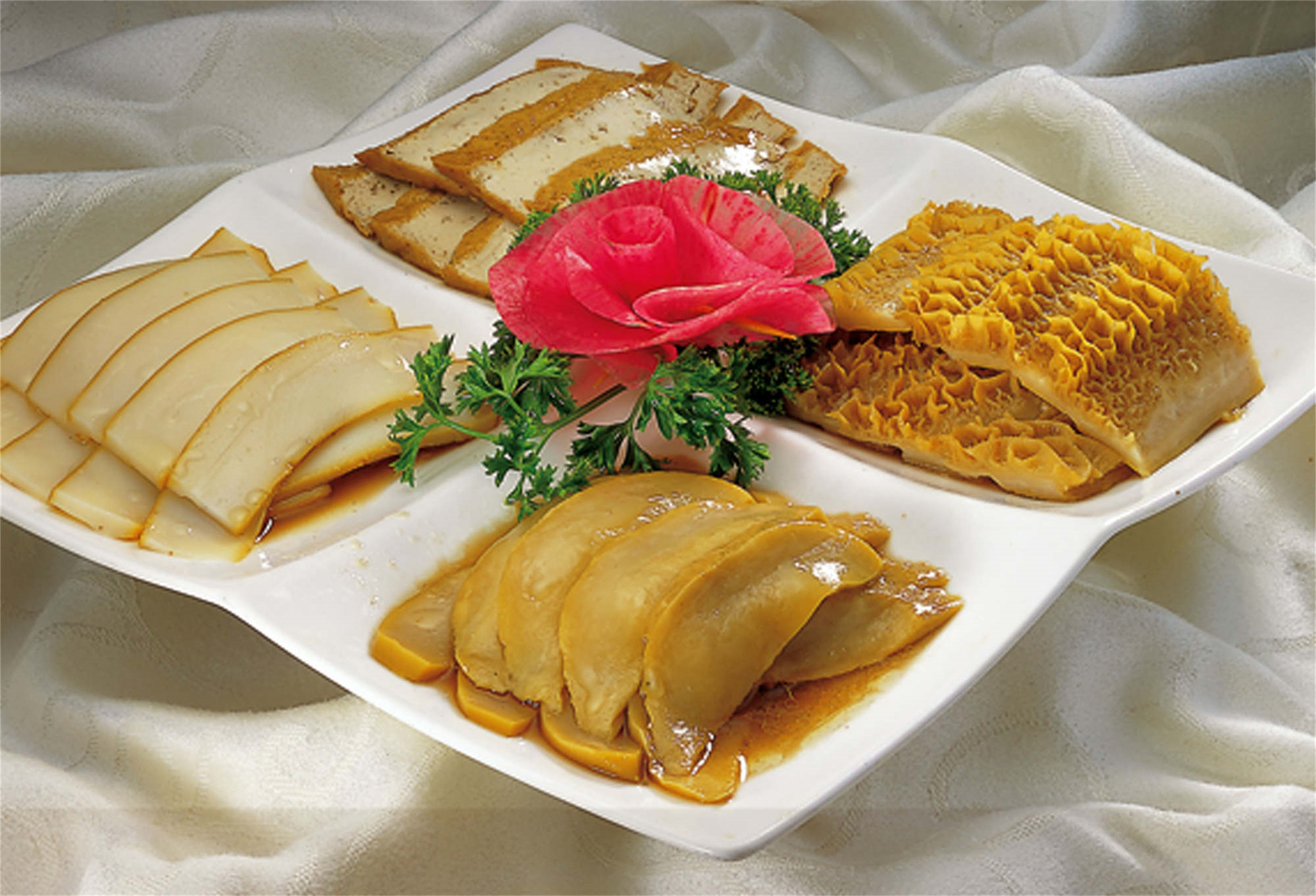 美食新花样:六道特色菜,味道香醇,外观鲜艳,值得大家品尝