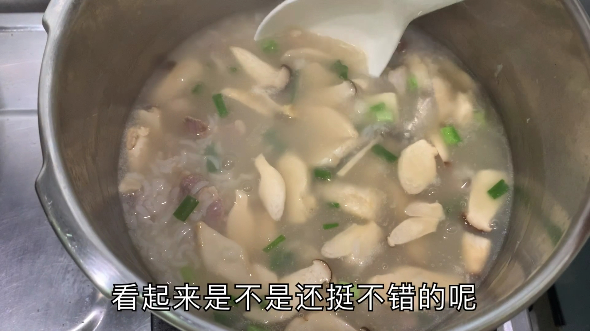 香港主妇7点起来做快手早餐,6分钟出锅的营养粥,网友说好勤快