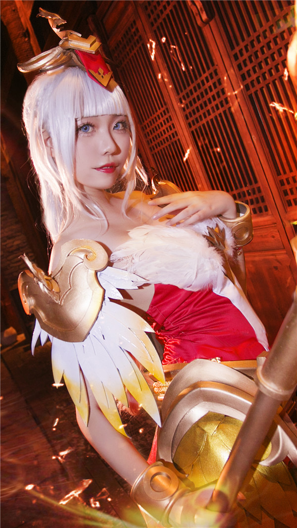 【cos少女集】第30期:凤凰于飞了无痕 王昭君