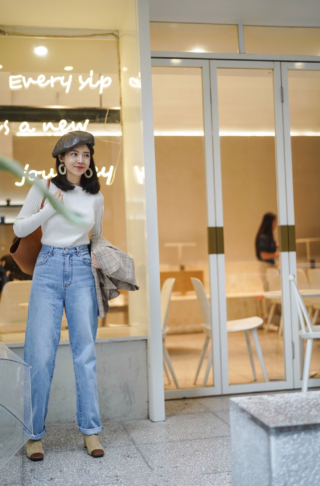 针织衫和西装如何搭配?三木博主的高腰直筒裤搭配,时尚又复古