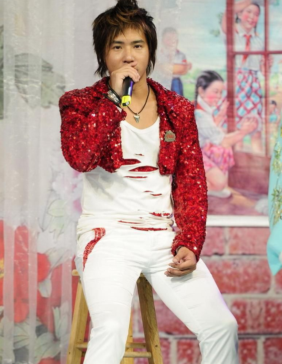 欧弟曾被誉为模仿四大天王而进入娱乐圈