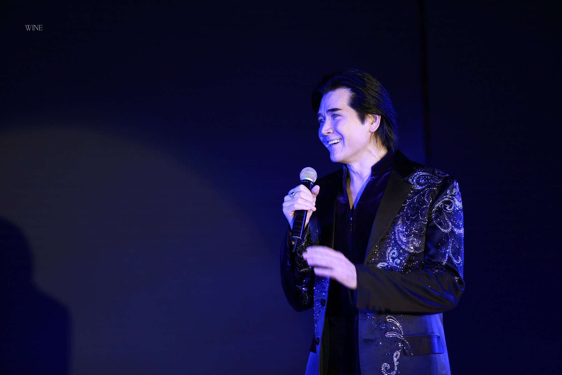 华语歌坛最受欢迎的60后男歌星,我最崇拜的是王杰,你呢?