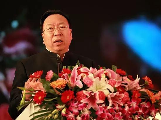 可悲的宁夏首富:曾是法学教授,身家155亿,却因涉嫌诈骗被捕