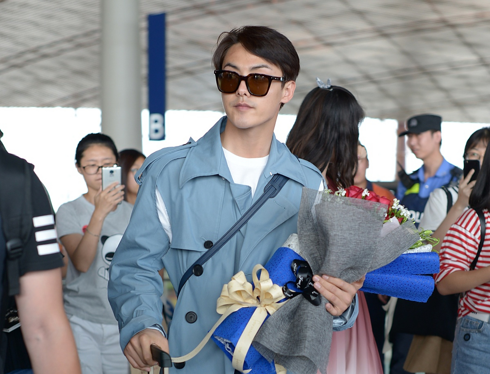 标题:马天宇公开回应网络造谣:以真实面貌面对观众  在一次备受关注的