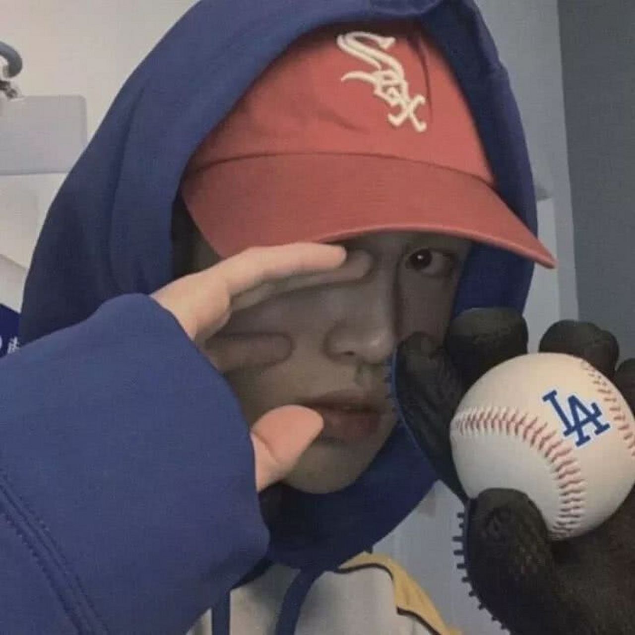 发现美好时光# #腐段子# 班里李江和李涛是兄弟,也是学校风云人物,新