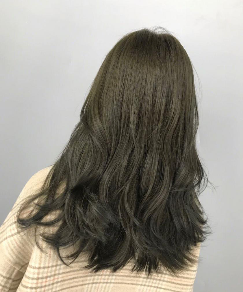 2020早春发型风向标:黑茶色自然,摩卡色温柔,青木棕很显白