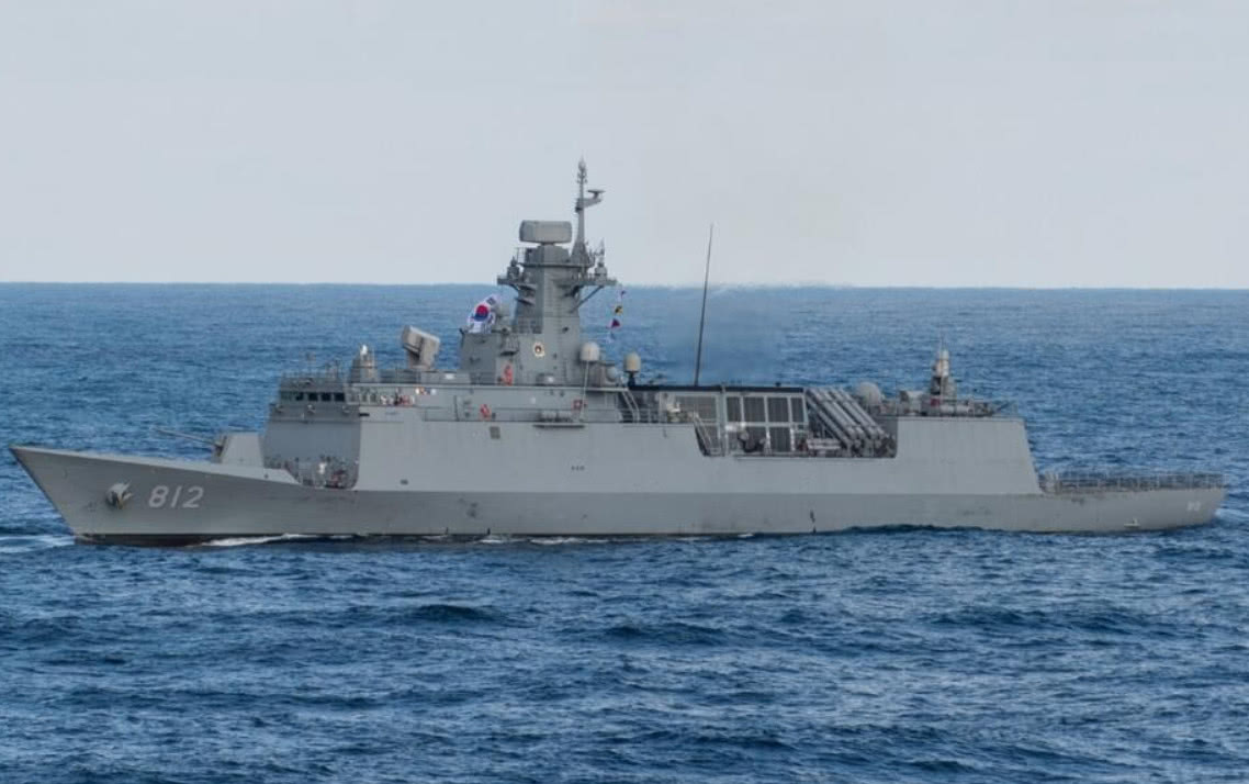 韩国2000吨参阅小舰不简单,火力堪比驱逐舰,舰上全是小姐姐