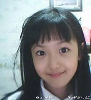 gfriend女团成员黄恩妃 机场私服街拍|网友神评论