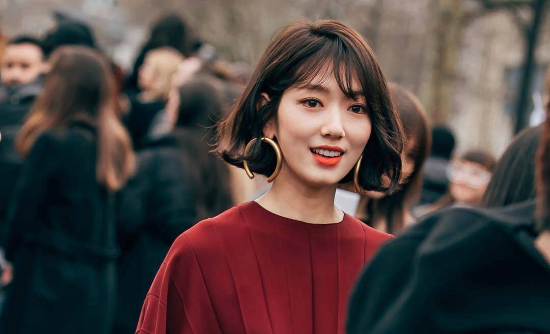 朴信惠短发造型显成熟气质,女神永远是女神,网友:心中