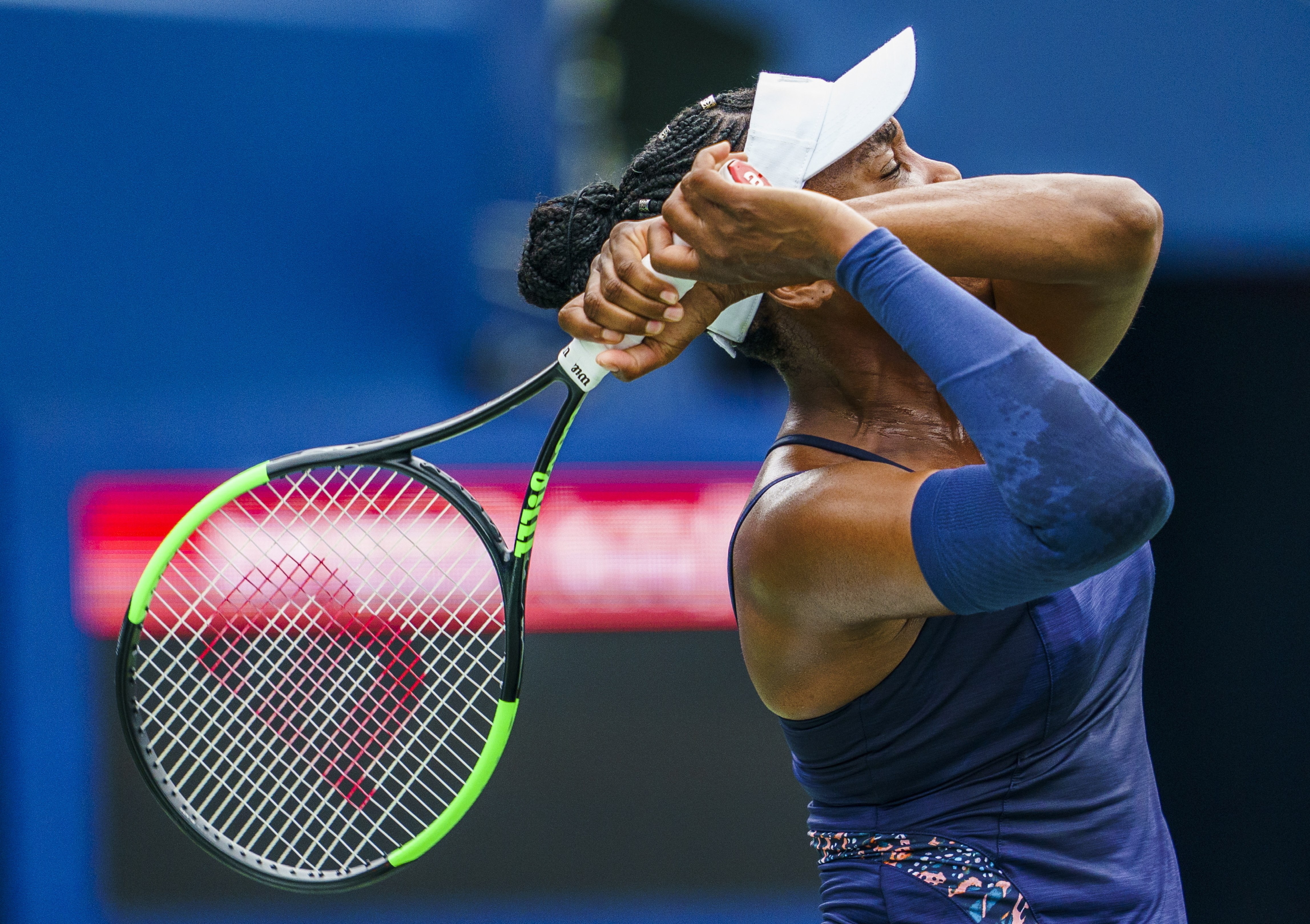 网球——罗杰斯杯女单:纳瓦罗晋级(2)