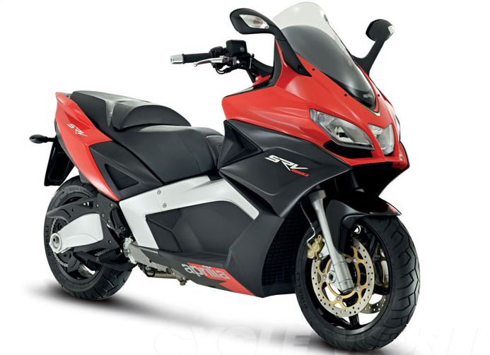 真正的踏板排量之王,839ccv双缸阿普利亚srv 850