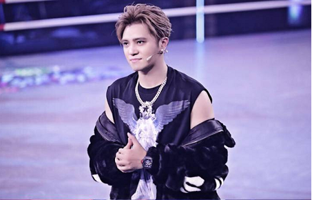 罗志祥剪头发后小马尾变帅哥