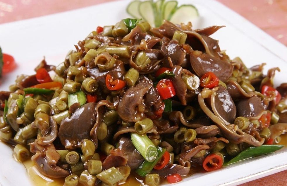 酸豆角炒鸭杂,营养健康,味道鲜美,制作简单,一学就会
