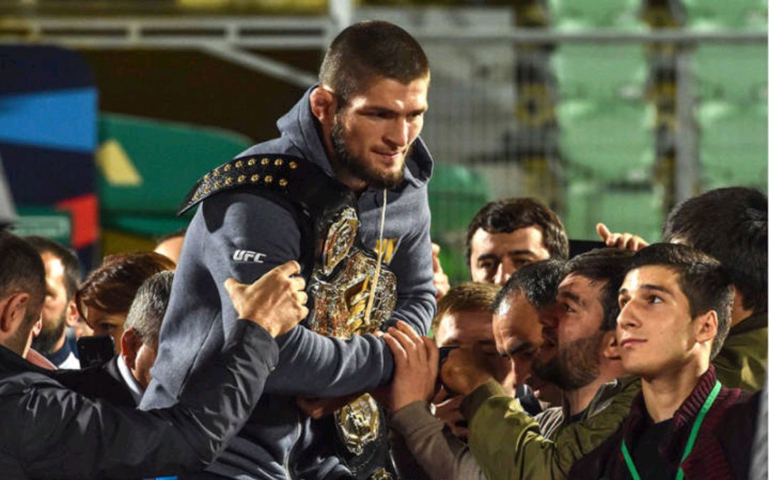 "小鹰"战胜"嘴炮"太猖狂,扬言要砸ufc老板的宝马车!