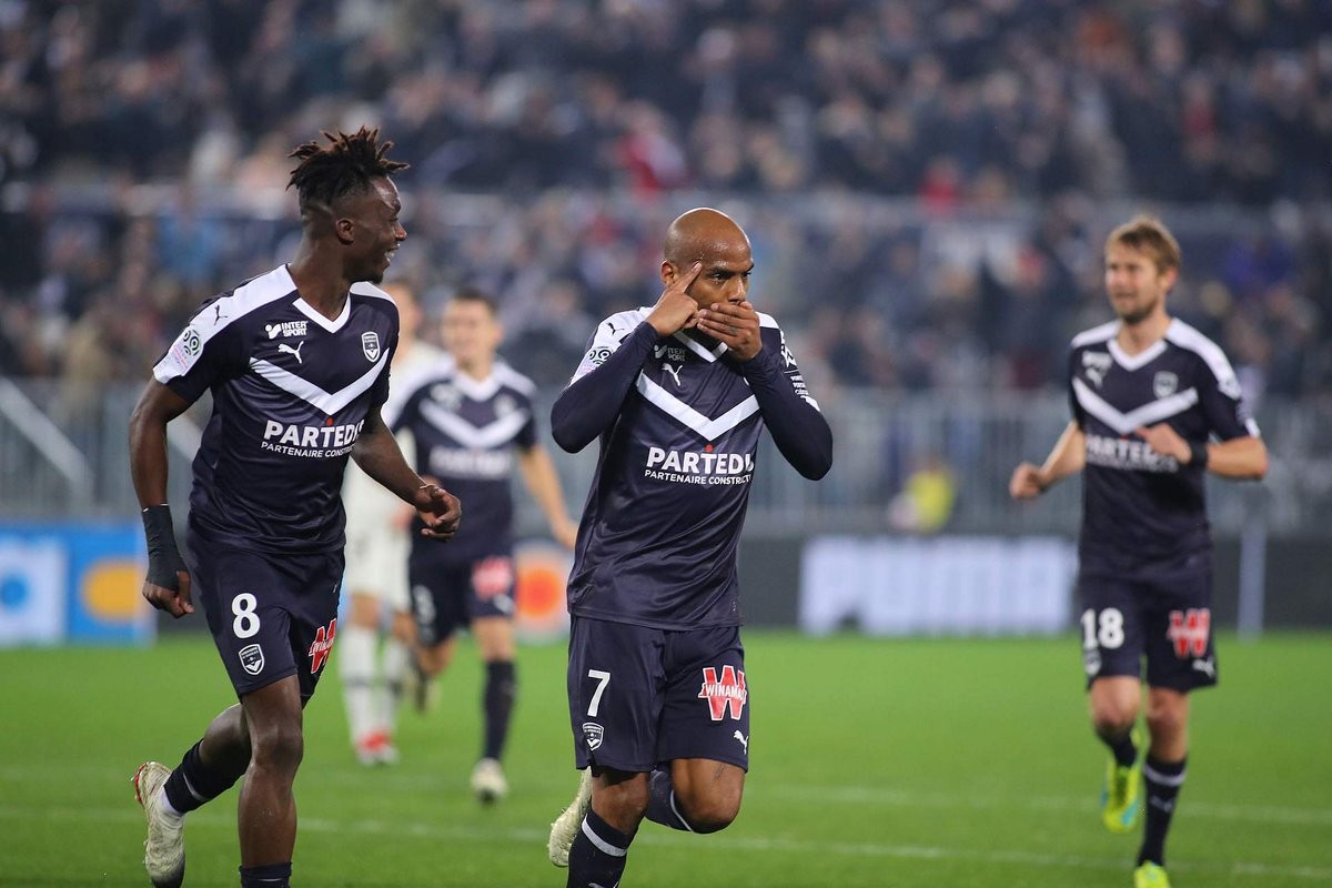 终结大巴黎14连胜之队:曾腰斩里昂7连冠,欧冠力压拜仁尤文晋级