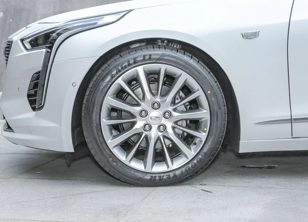 体验优越的凯迪拉克ct6 2019款 28t 铂金版的简单图解