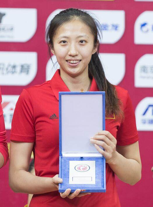 女排联赛辽京大战二传过招最有趣,孙文静单挑国家一队二队主二传
