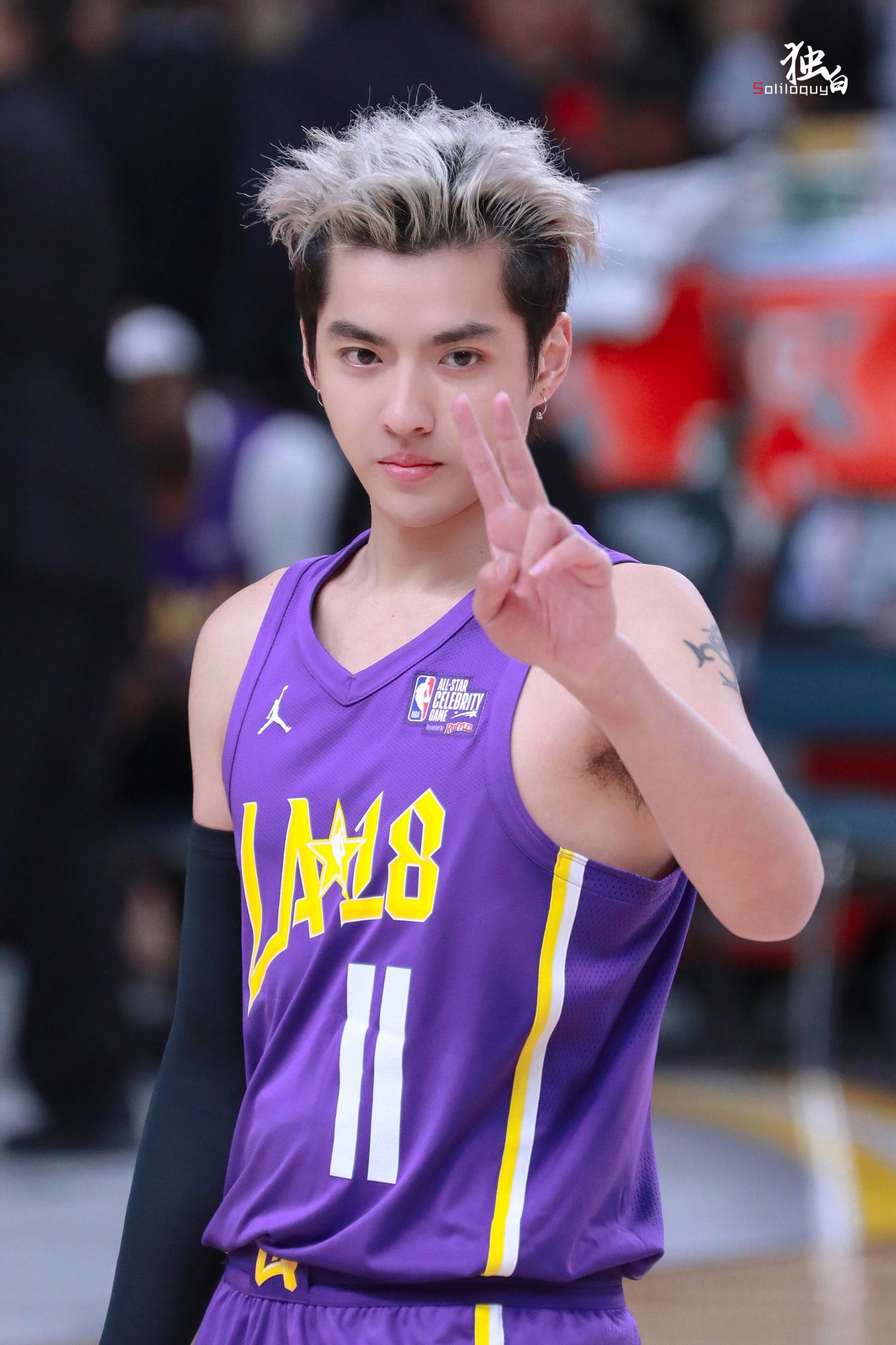 吴亦凡打cba能首发吗?