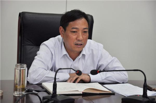 湖北省政府原副秘书长贺盛有被开除党籍和公职,涉嫌受贿等