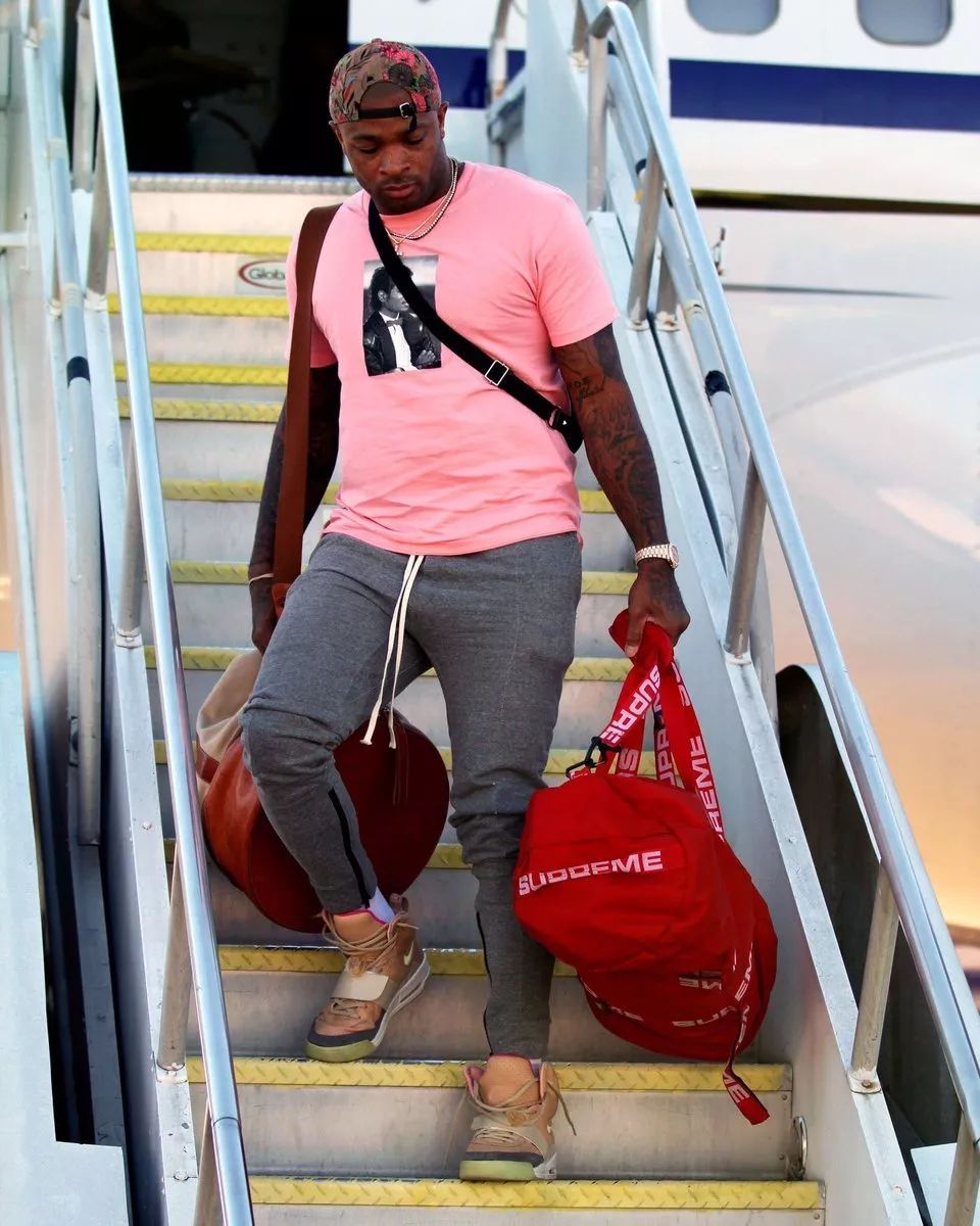 海外明星鞋王评选丨詹姆斯自带流量不输塔克,rapper大战异常激烈