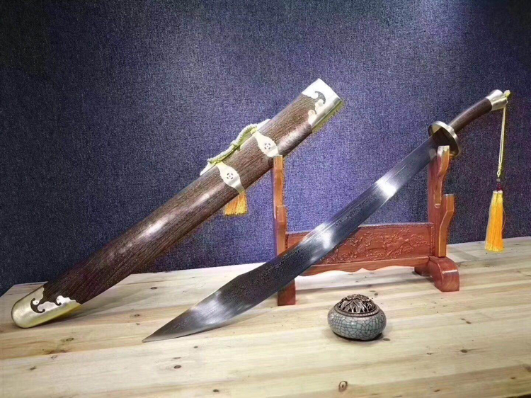 高档花纹钢牛尾到,花纹钢武术单刀硬忍款:柳叶全长100cm,忍长78cm,忍