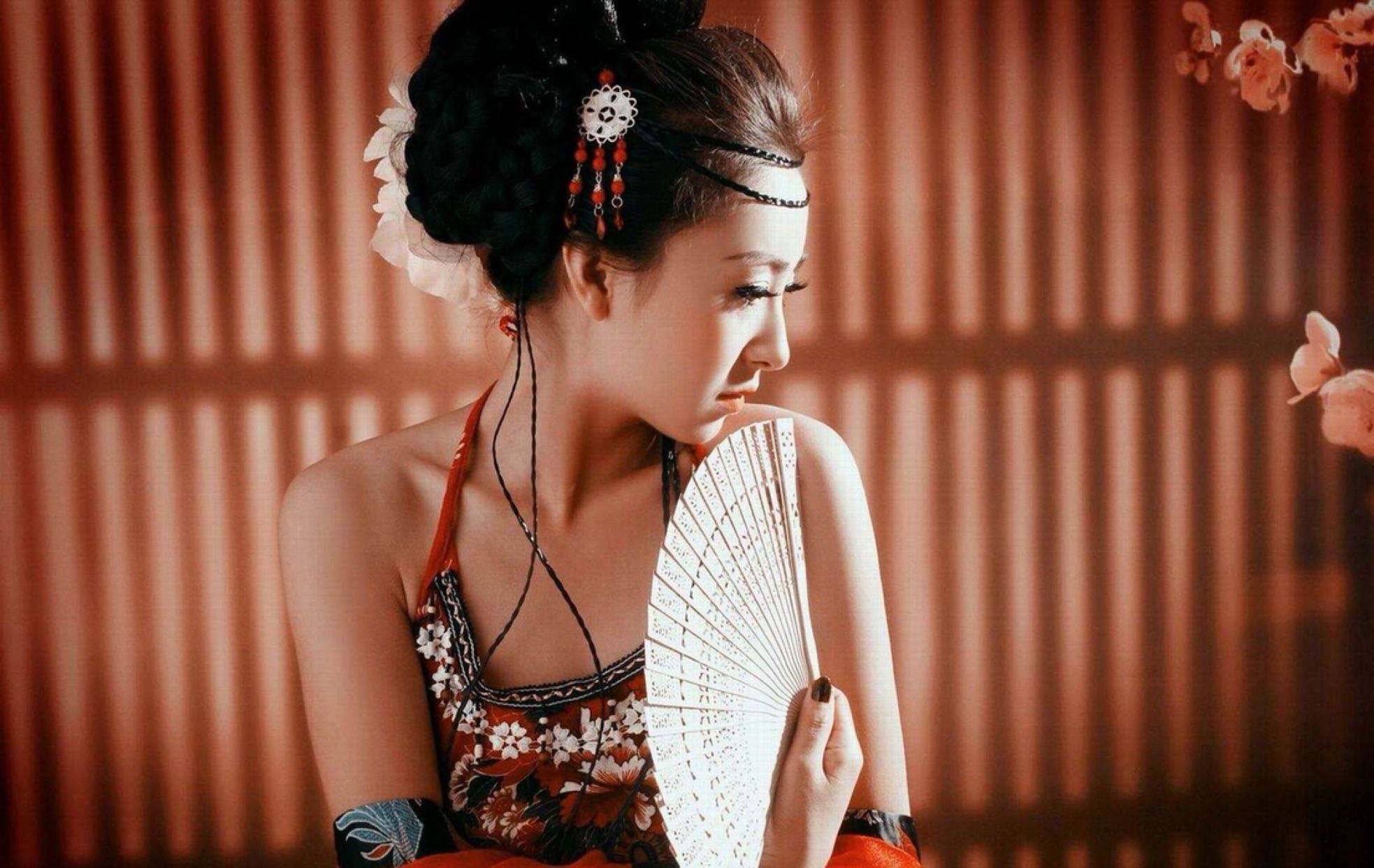 古代青楼女子的避孕方法,该方法不疼,流传至今受女大学生青睐