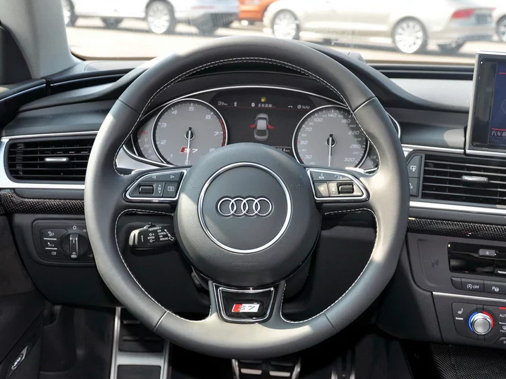 奥迪(进口)-奥迪s7,增加全新的设计理念,全车设计鲜靓