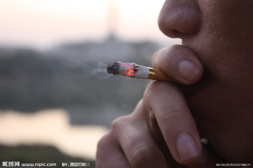 男子一天竟抽3包烟,突然离世,尸检结果居然不是肺癌!
