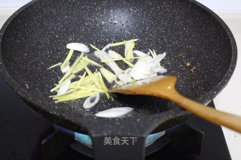 花椒芽炒牛肉图片