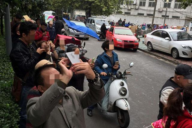 因和大连行凶男孩长得像,14岁少年被骂"杀人犯",父亲果断报警