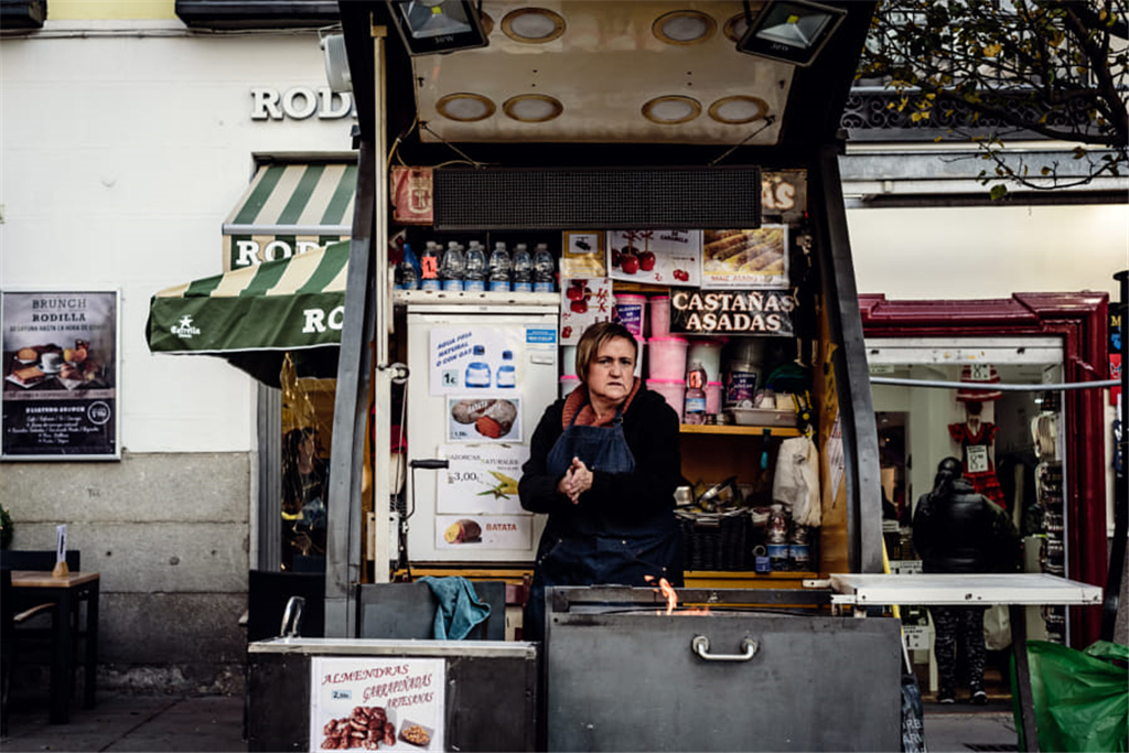 西班牙小城,摩尔人统治时代起就留下来的建筑风格