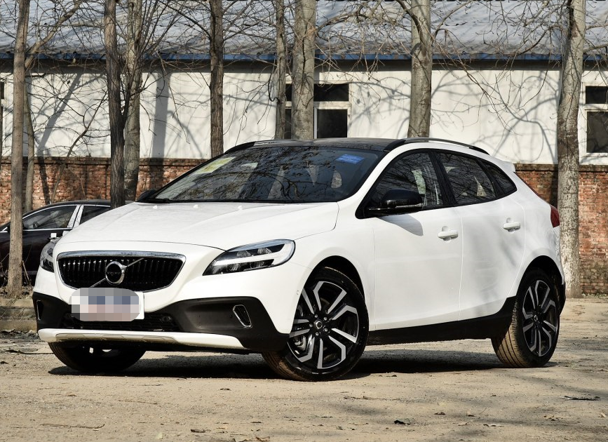 沃尔沃汽车推出的2018款,沃尔沃v40-t5awd智雅版,实车亮相!