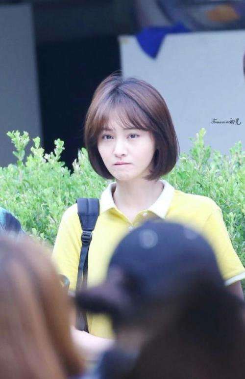 张艺兴古装造型头有点大,侧颜a爆了,网友:他小时候外号叫大头