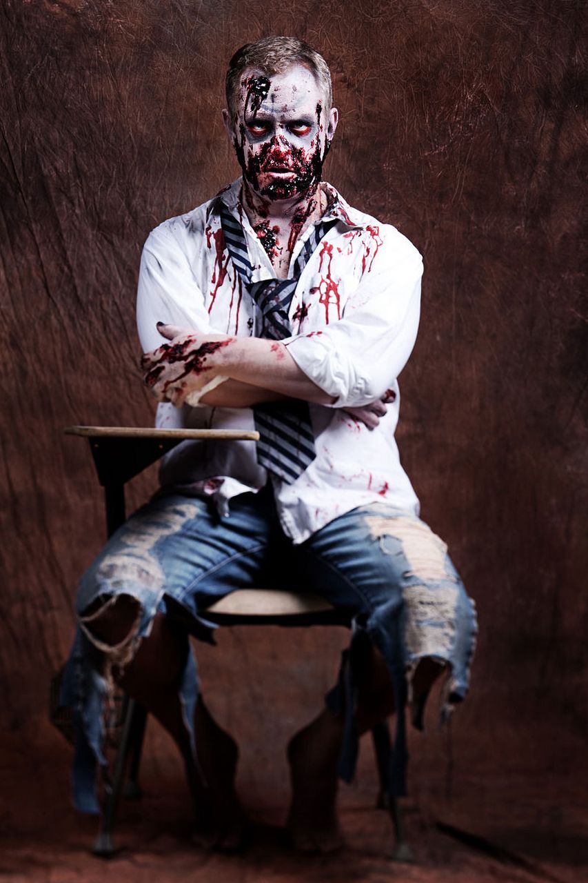 《电锯惊魂 10》故事发生在前两部