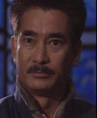 在1982年演出丽的电视的《仙鹤神针》,后来转投无线电视,演出《天龙