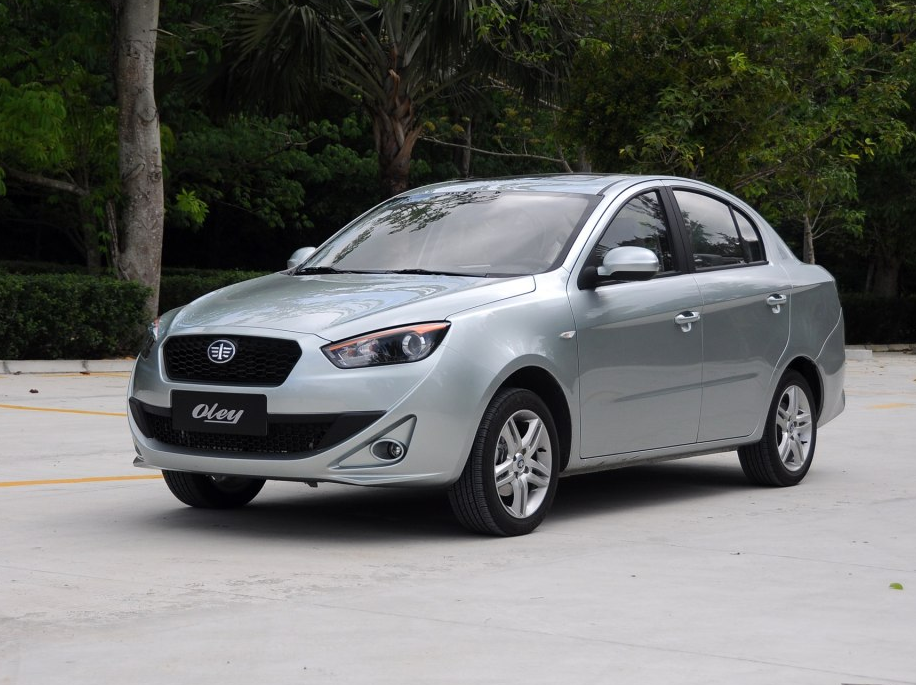 欧朗三厢 1.5l 手动豪华型,男人开这车面子十足,外观非常炫酷!