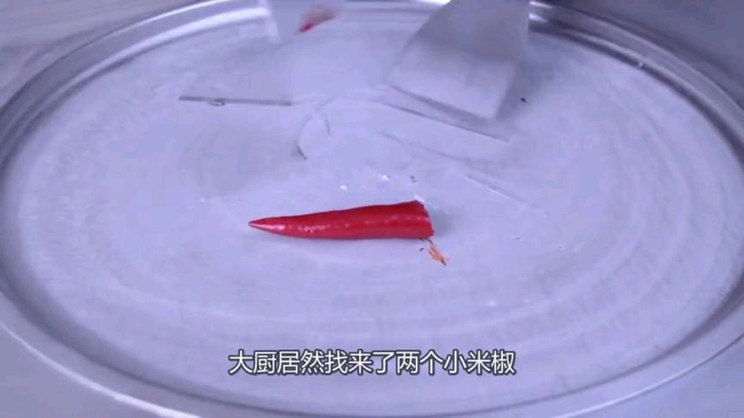 小米椒炒酸奶,那酸爽!你敢试吗?看老外骚操作