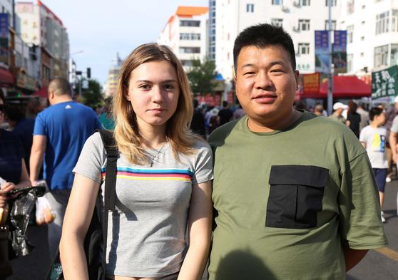 中俄边境景象,满大街俄罗斯美女,俄罗斯人认为中国人生活条件好