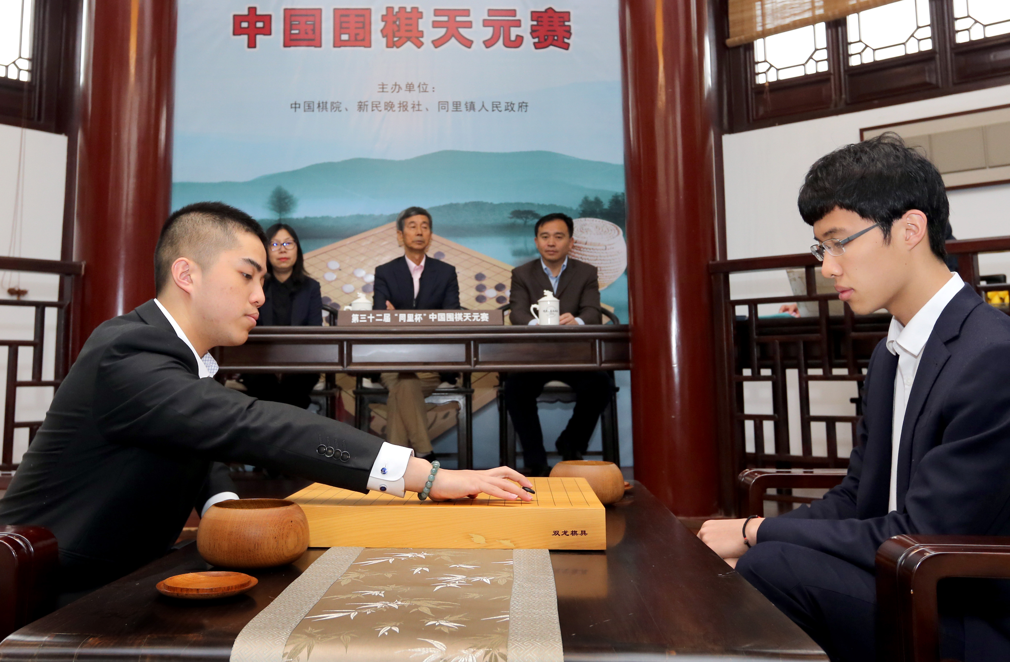 围棋——中国围棋天元赛:谢科胜连笑(1)