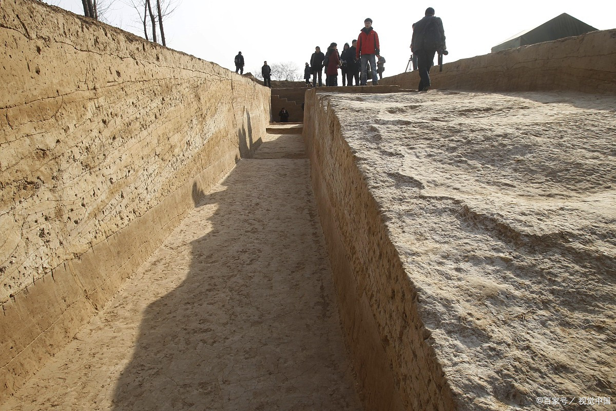 据说它是目前发现的唯一一座带城墙的夏代城市遗址