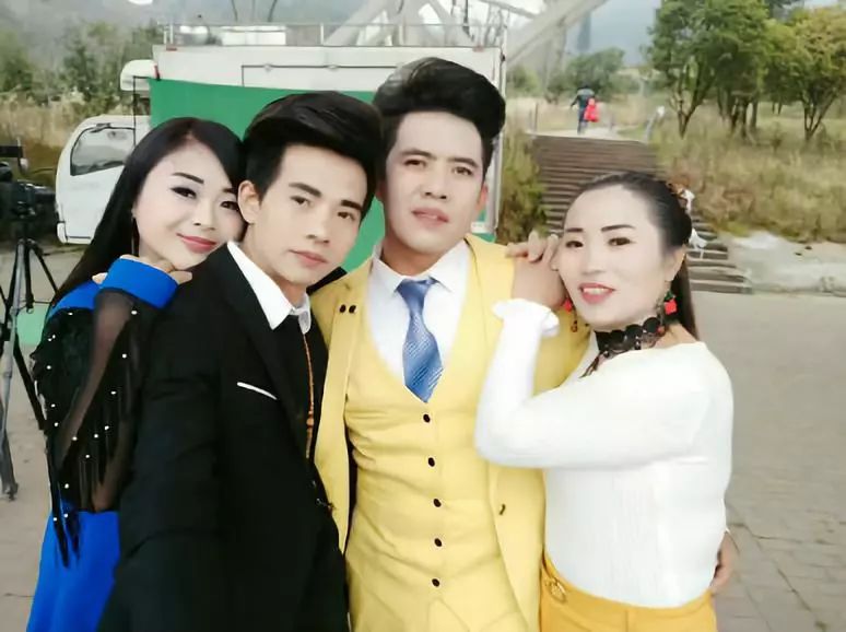 山歌王陈俊死后,他老婆吴琴终于按捺不住了,她
