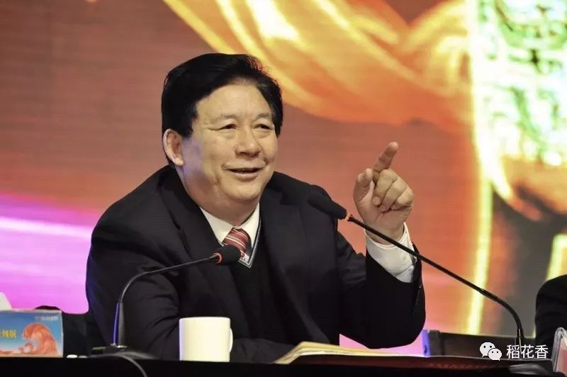 厉害了!稻花香董事长蔡宏柱荣获"改革开放40年中国酒业功勋人物奖"