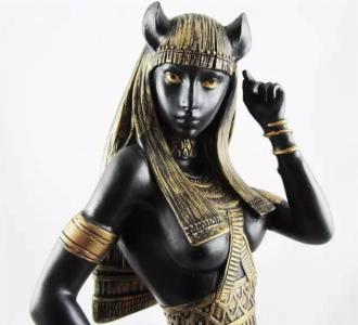 带你领略最早的猫奴艺术——古埃及女神贝斯特