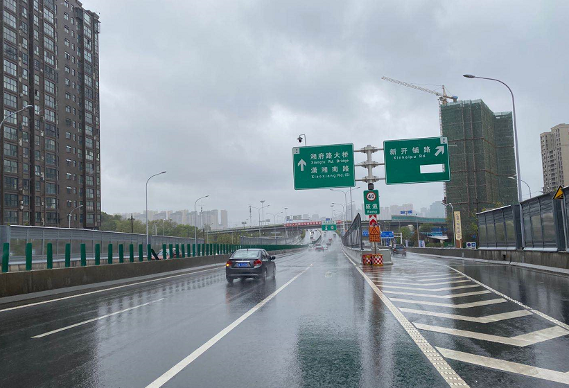 小编亲测!长沙湘府路(河西段)主线高架通车,双向6车道!