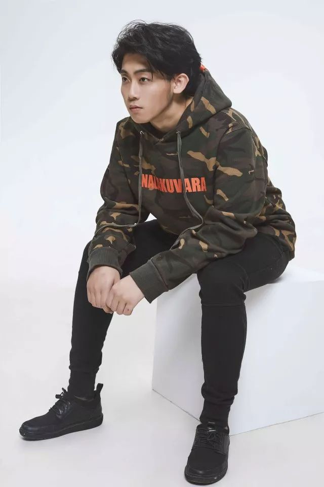 张博林"刁难"自己录新歌 《结束了》变"终结者"直击虚伪感情