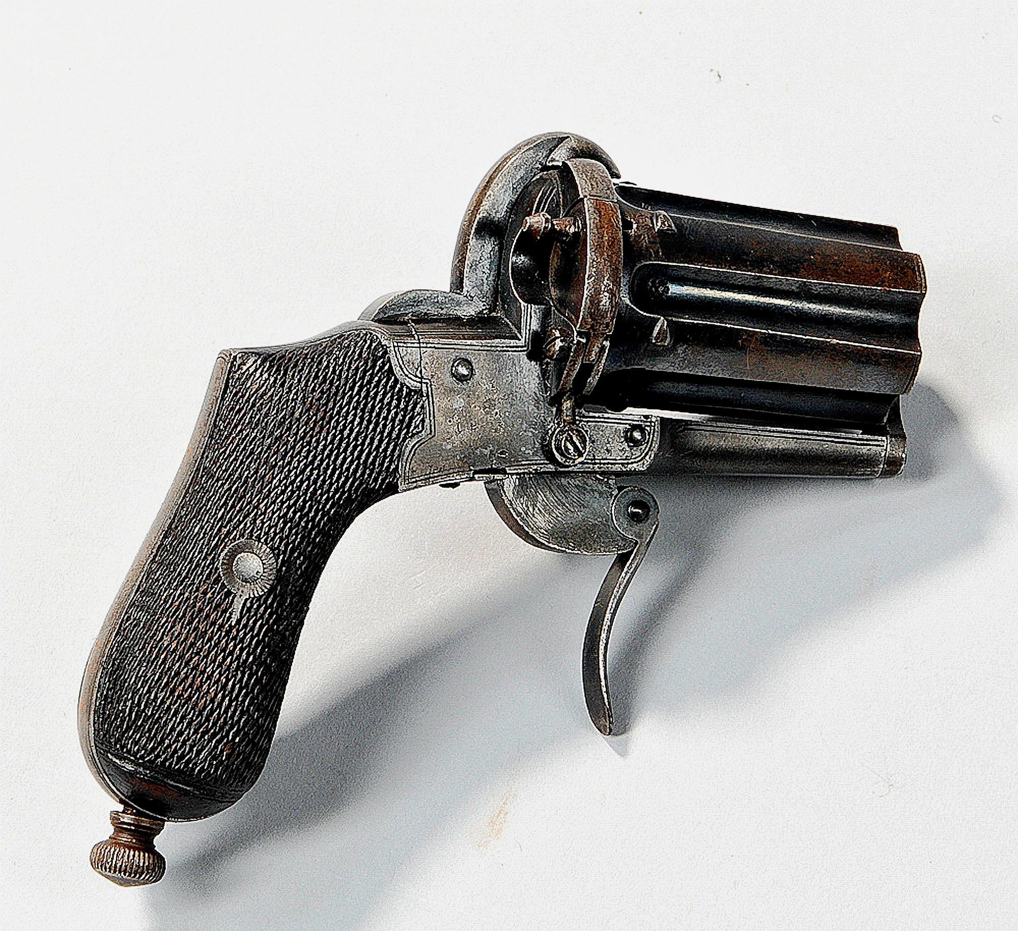 枪械欣赏之老左轮 转载自百家号作者:大刘说历史