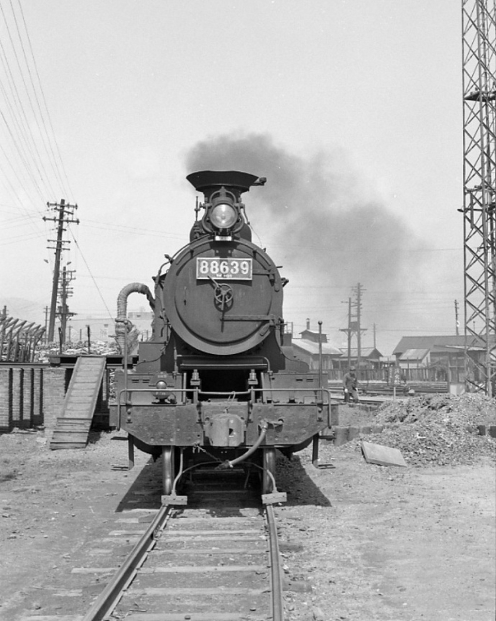 一辆8620型蒸汽机车,日本,1961年摄.
